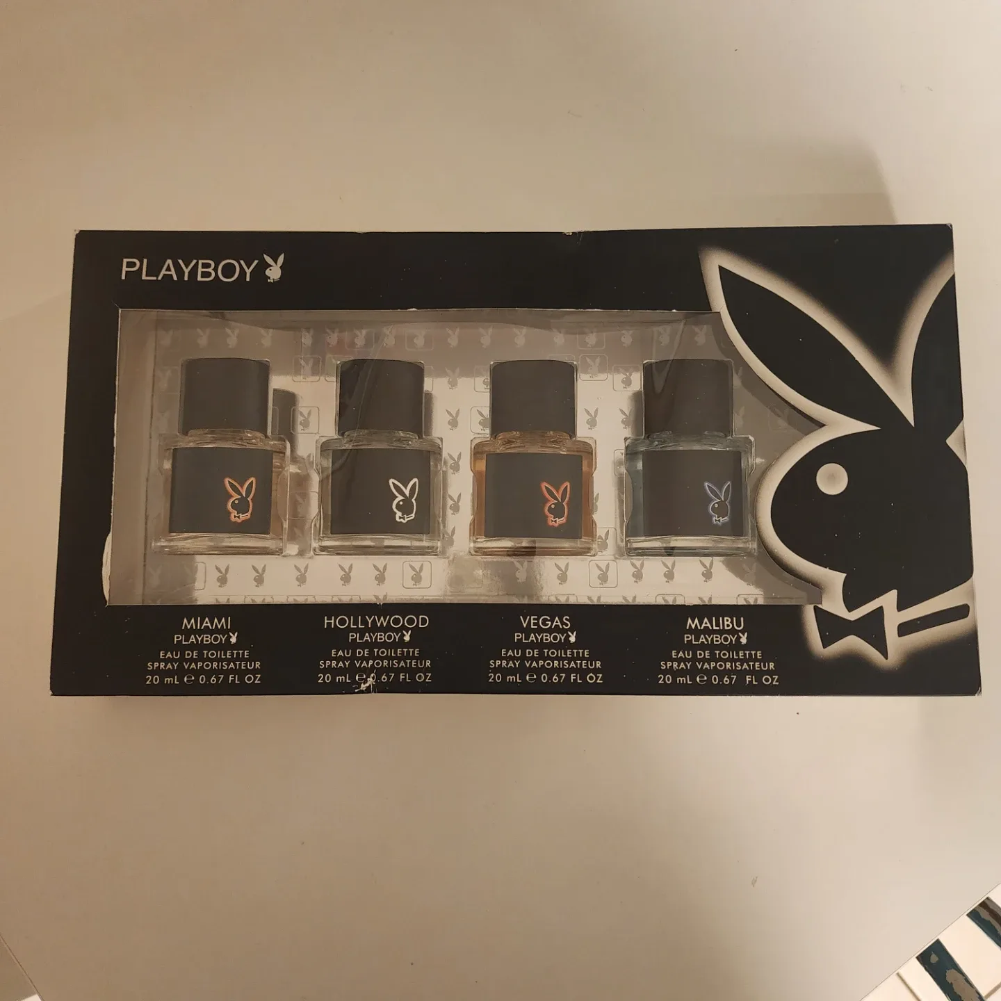 NEW Playboy Press To Play Mini Cologne Set