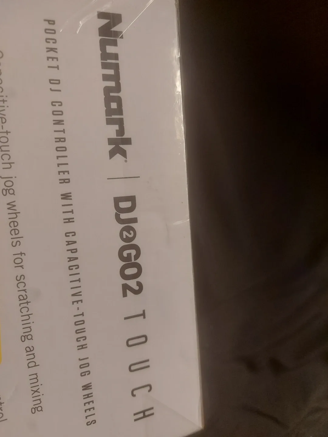 Numark DJ2GO2 Touch Pocket DJ Controller image indicator(5)