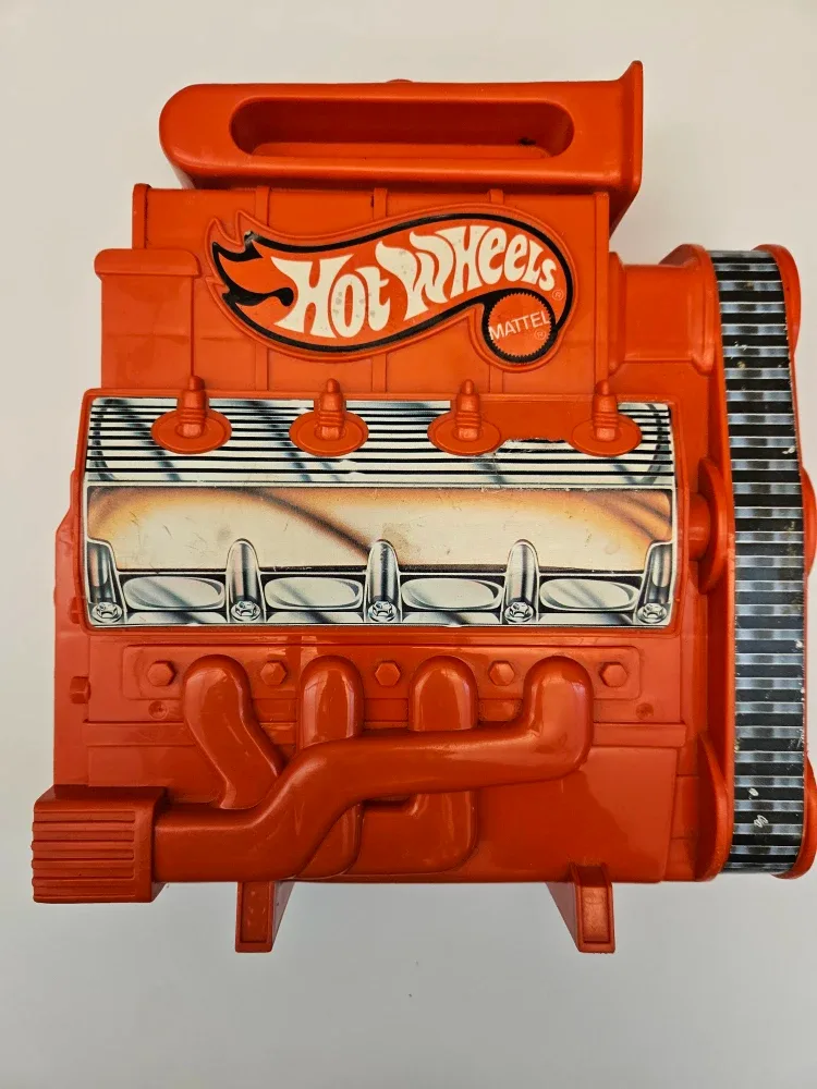 Hot Wheels Racers Engine Carry Case from 1983