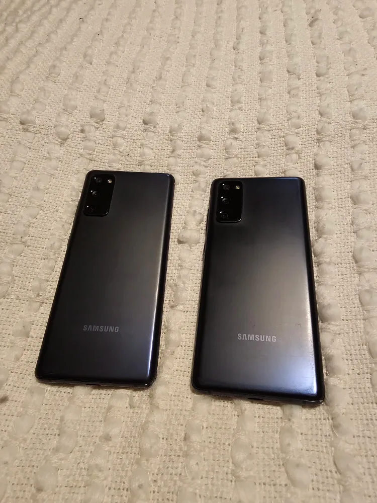 Samsung S20 FE 5G Cloud Navy 128GB #Cleanout