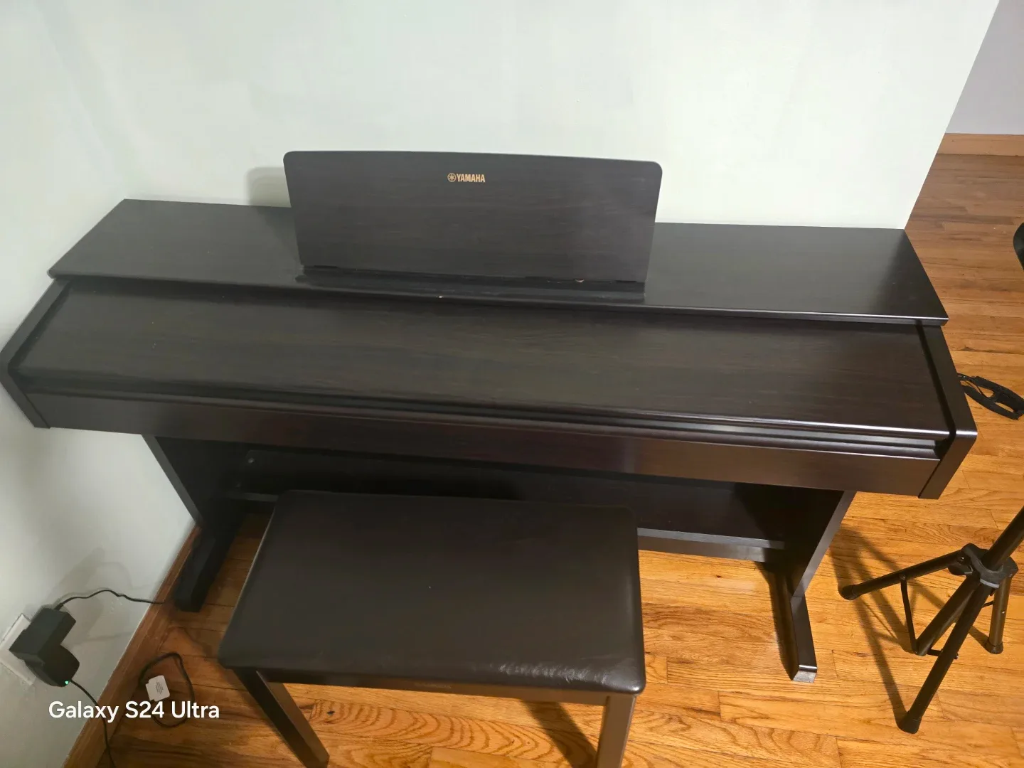Yamaha YDP-103R Arius Digital Piano with Bench