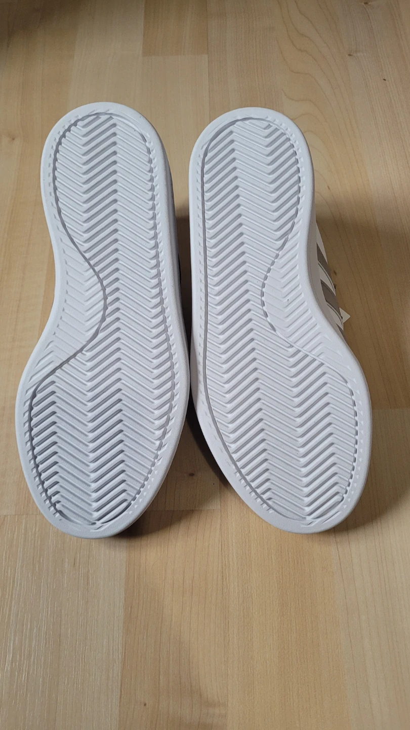Brand new Adidas runners for sale! - photo 4