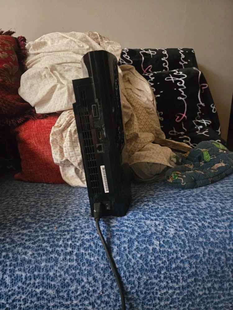 Sony PlayStation 3 Console image indicator(3)