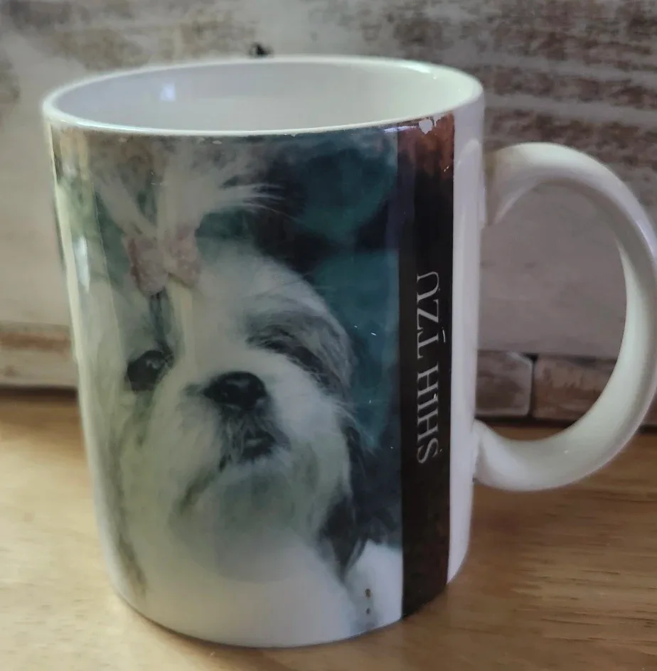 Coffee mugs with dogs