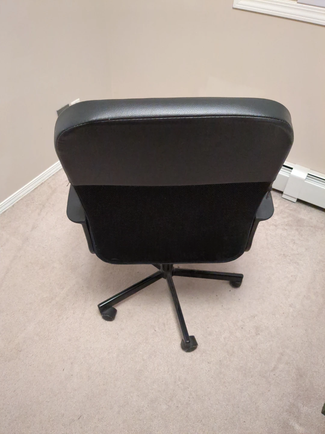 Black Office Chair - photo 2