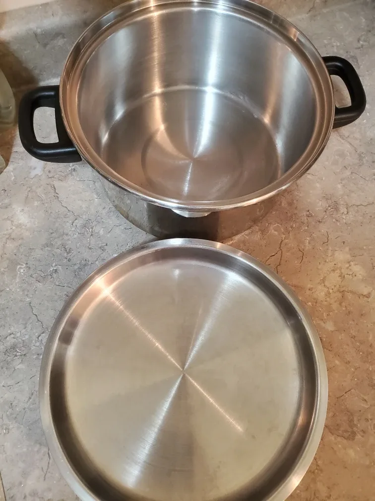 Vintage Stock Pot #Cleanout image indicator(3)