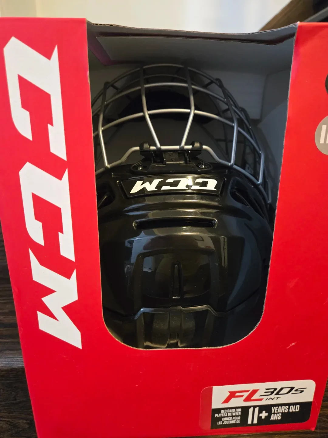 CCM FL3DS Hockey Helmet, Youth Size