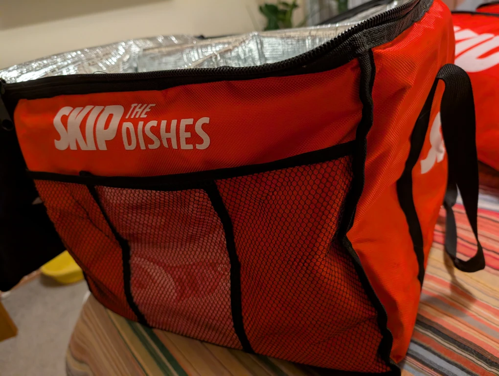 Skip The Dishes Delivery Bags - photo 3