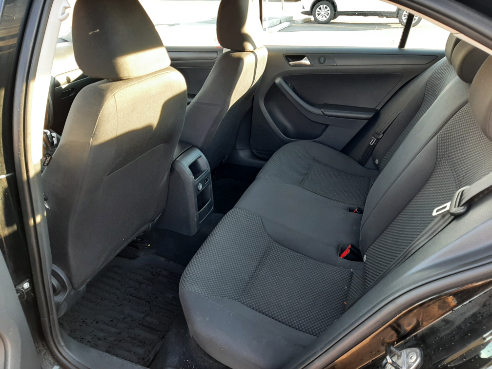 Volkswagen Jetta - photo 3