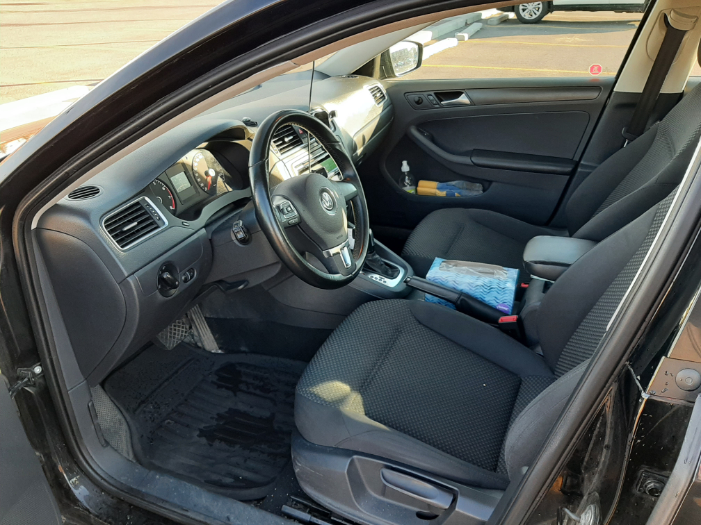 Volkswagen Jetta - photo 4