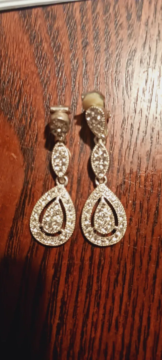 Cute Sparkling ✨️ Dangle Teardrop Earrings