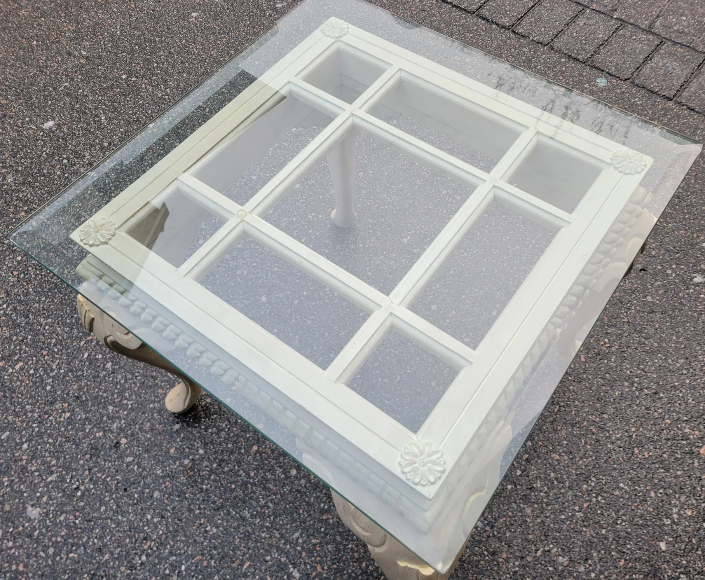 Beautiful Glass Top End Table / Side Table. - photo 3