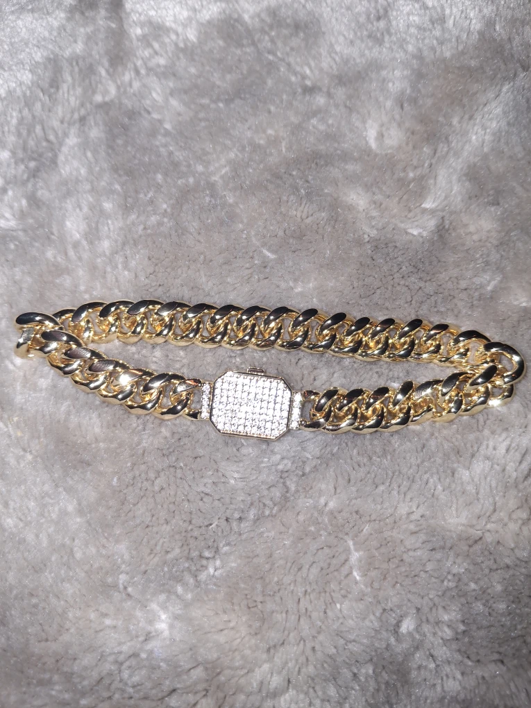 Gold Chain Link Bracelet