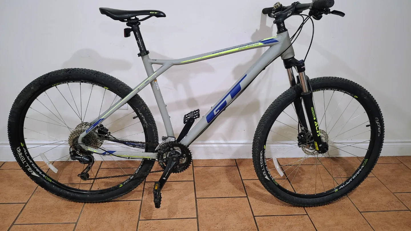 GT Avalanche Mountain Bike