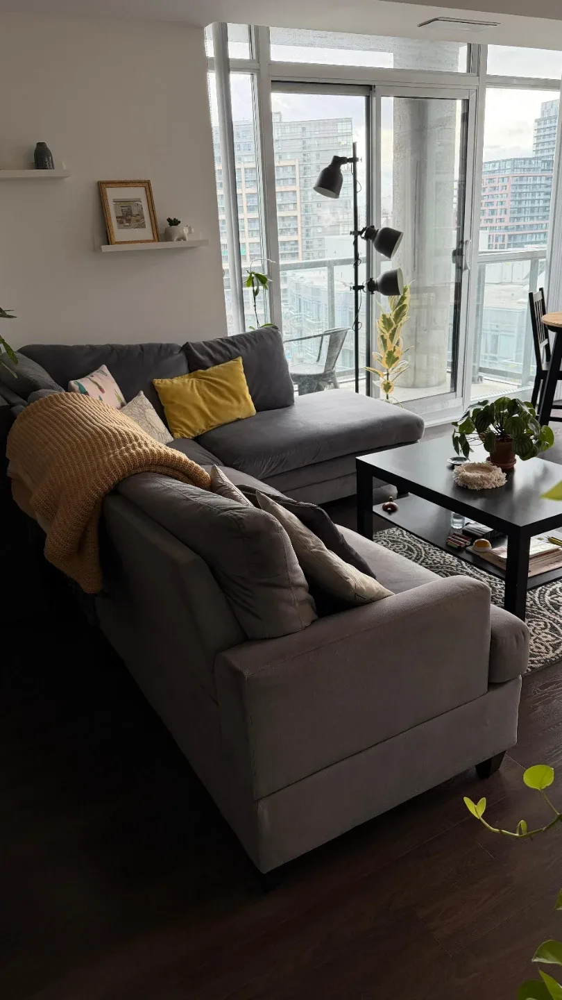 Sectional Sofa image indicator(3)