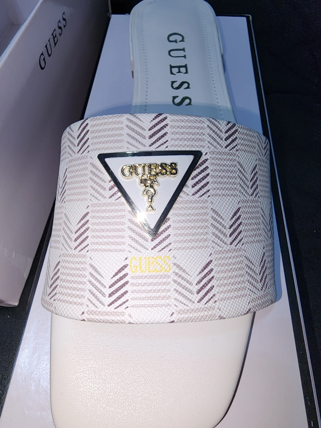 Guess White Patterned Slides - Size 8M - photo 4