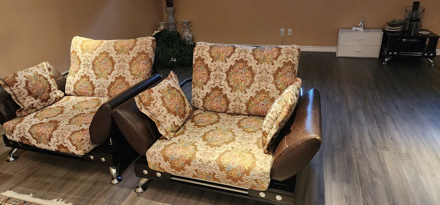 Sofa and Loveseat Set - Floral Pattern - photo 2