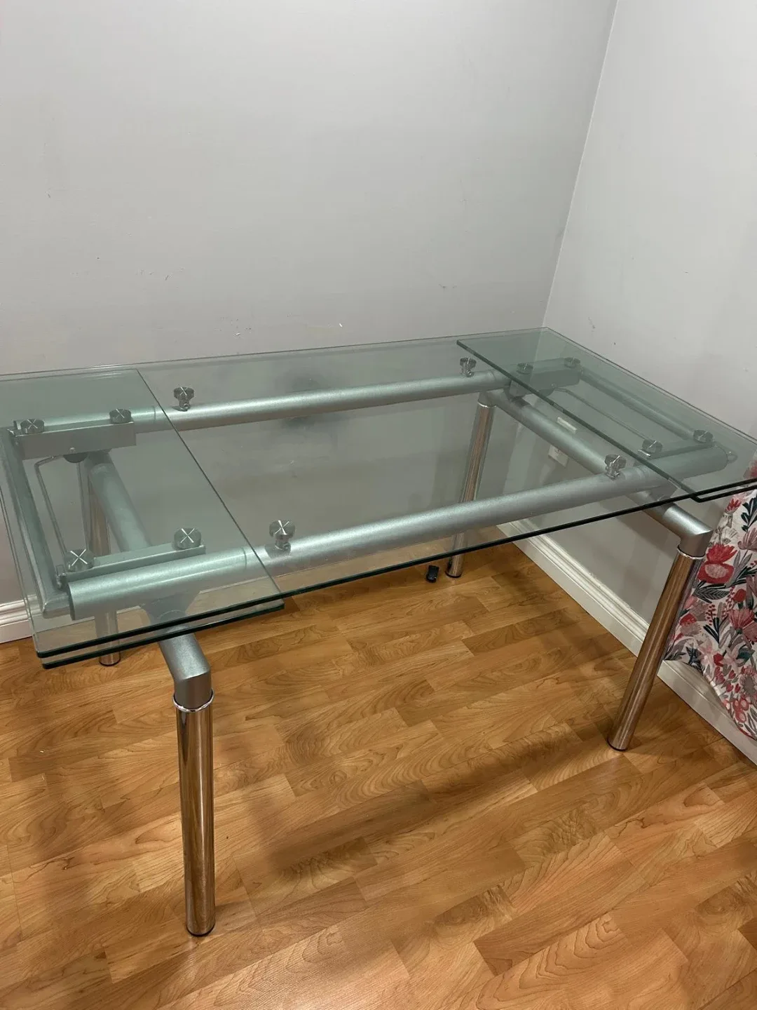 Glass Top Dining Table(Extendable from both sides)