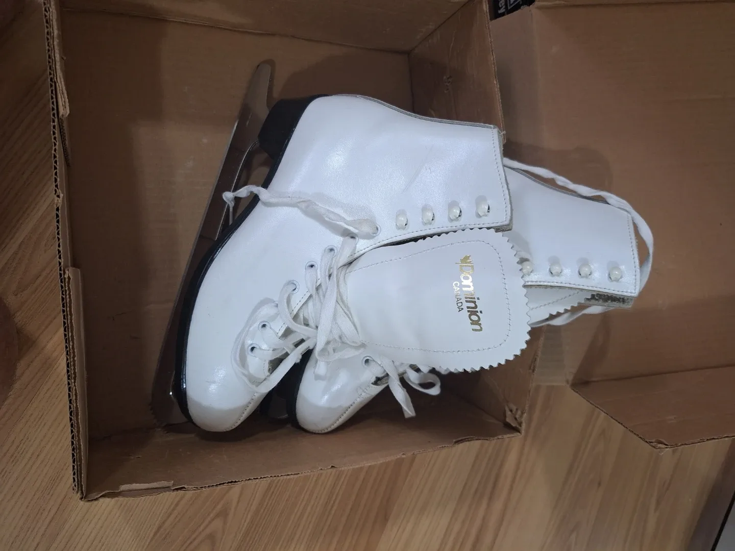 Dominion Canada White Ice Skates