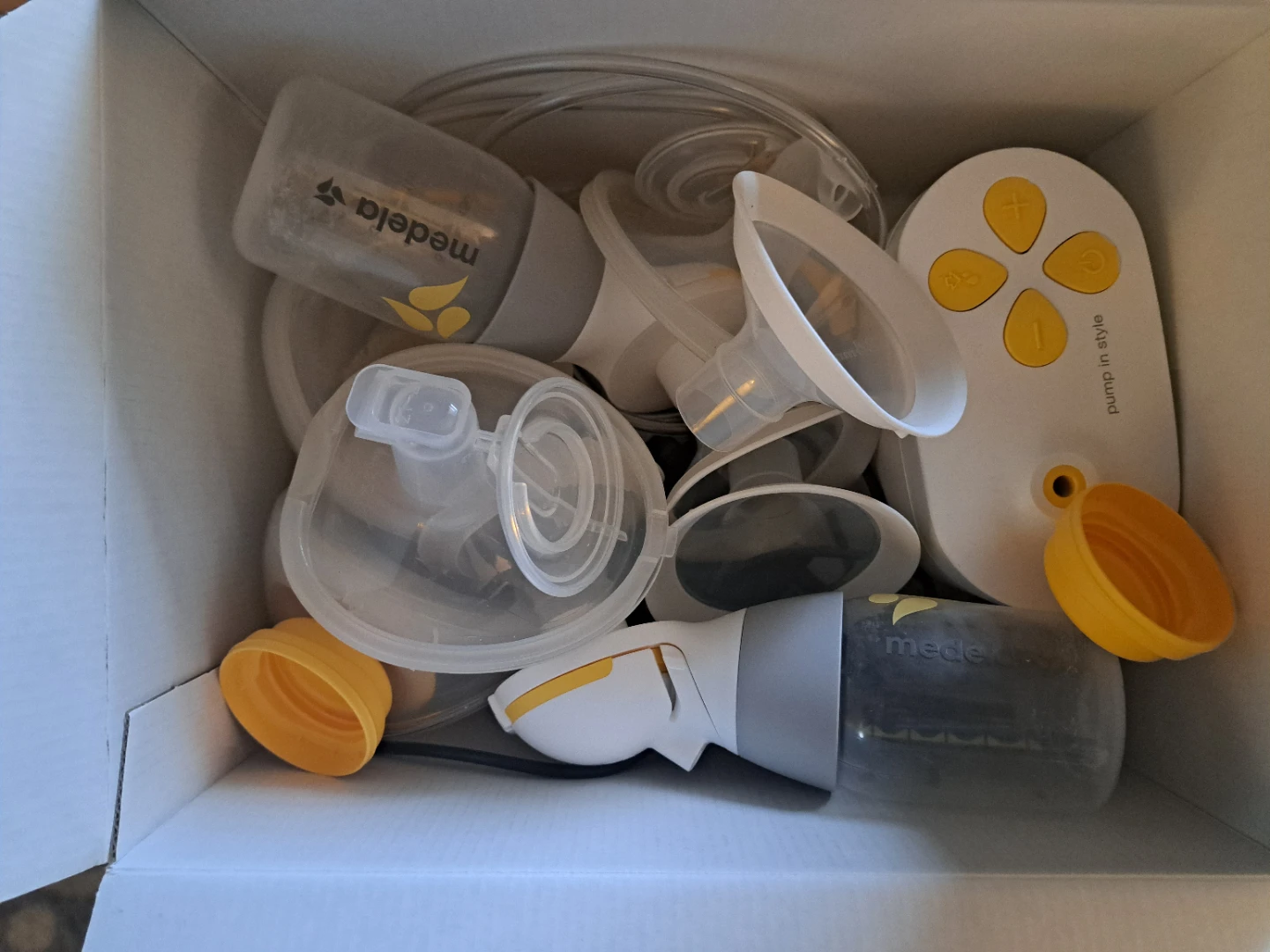 Medela Pump In Style with MaxFlow - photo 2