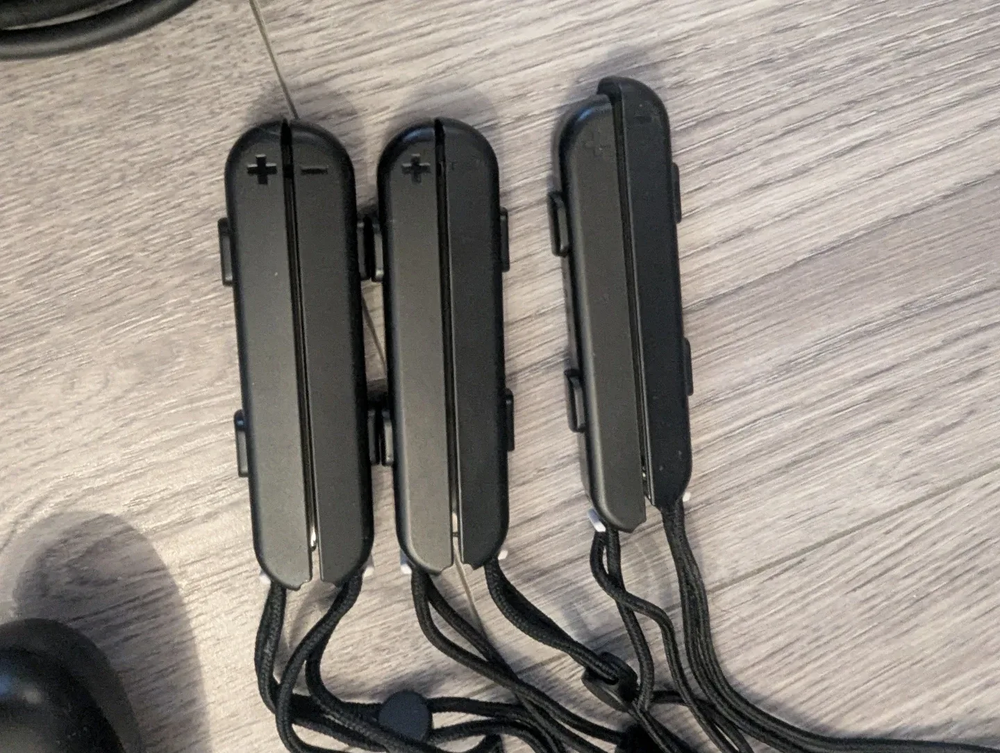 Nintendo switch with accessories and games image indicator(5)