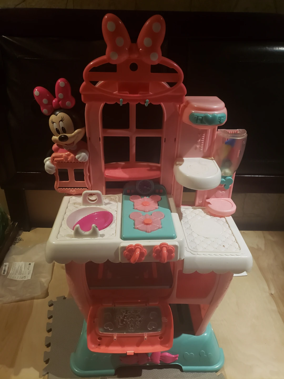 Minnie Mouse Play Kitchen