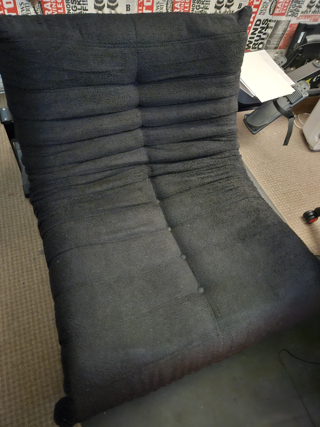 Black Lounge Chair