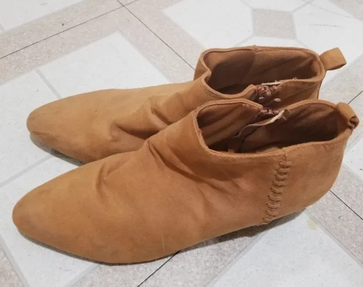 OLD NAVY Ankle Boots - Size 9 #Cleanout