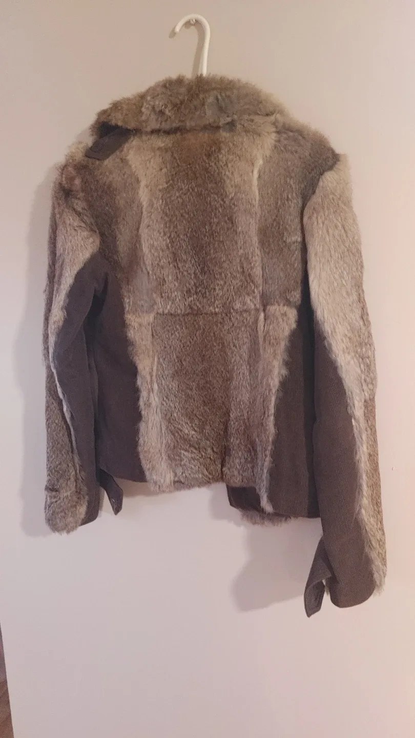 Juicy Couture Fur & Corduroy Jacket - Size M image indicator(6)