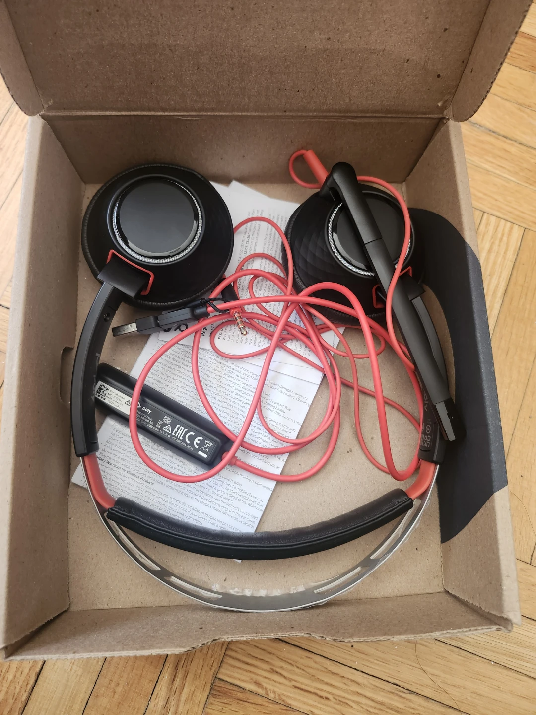 Poly Blackwire 5220 Headphones - Like New! - photo 2