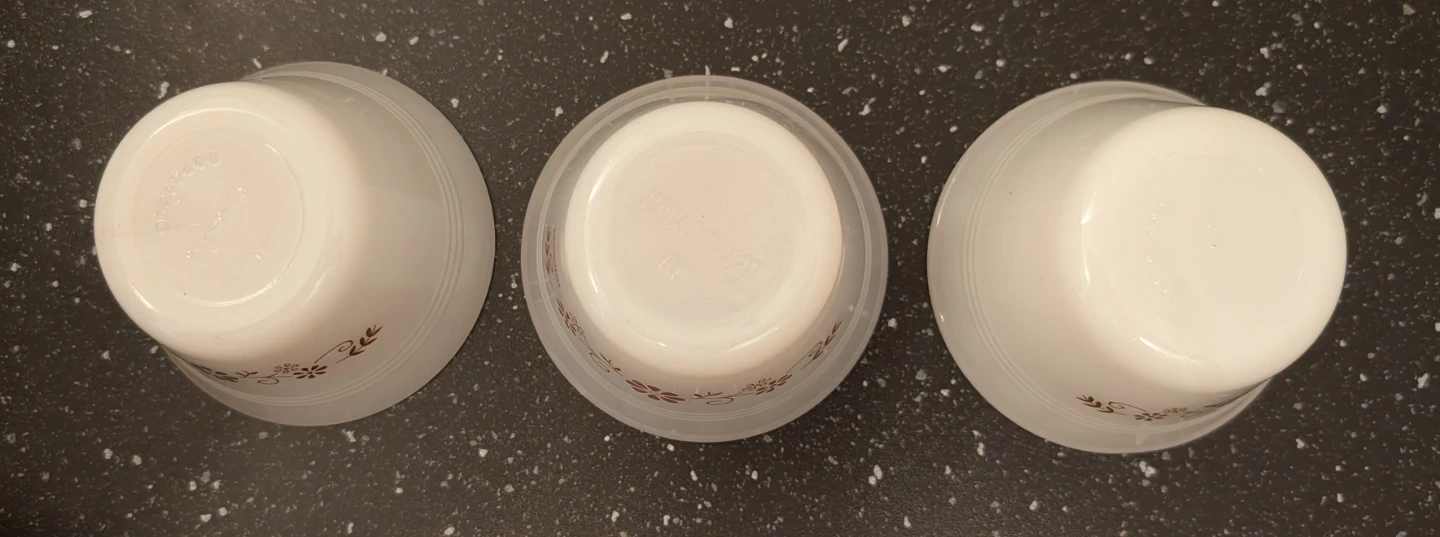 3 Vintage Dynaware Custard Cups - photo 2