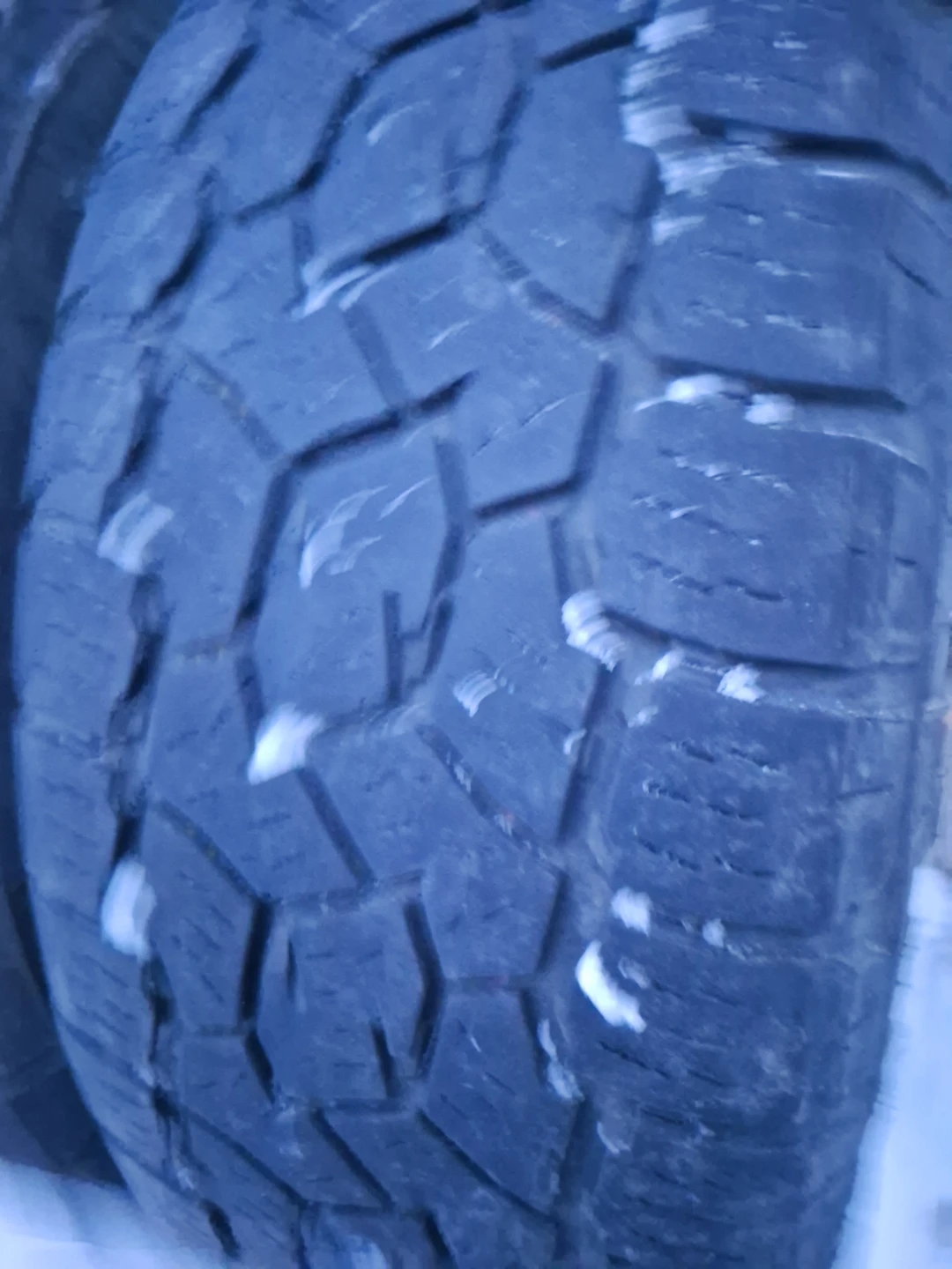 275/65r18 two Used Tires - Great Condition - photo 3