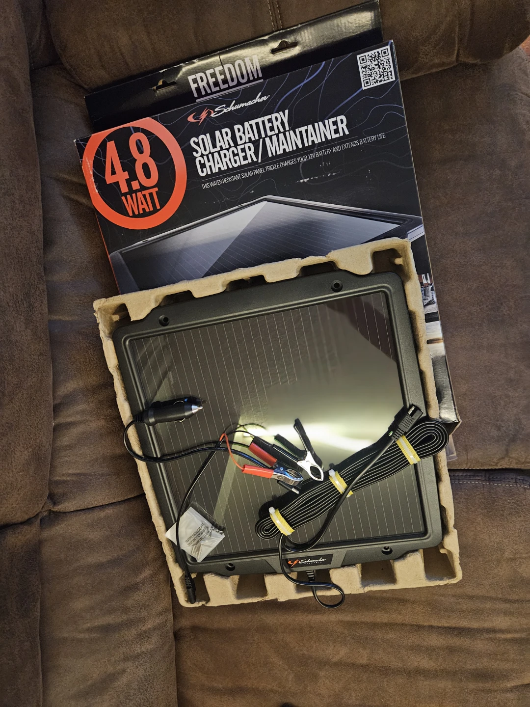 Schumacher Freedom 4.8W Solar Battery Charger/Maintainer