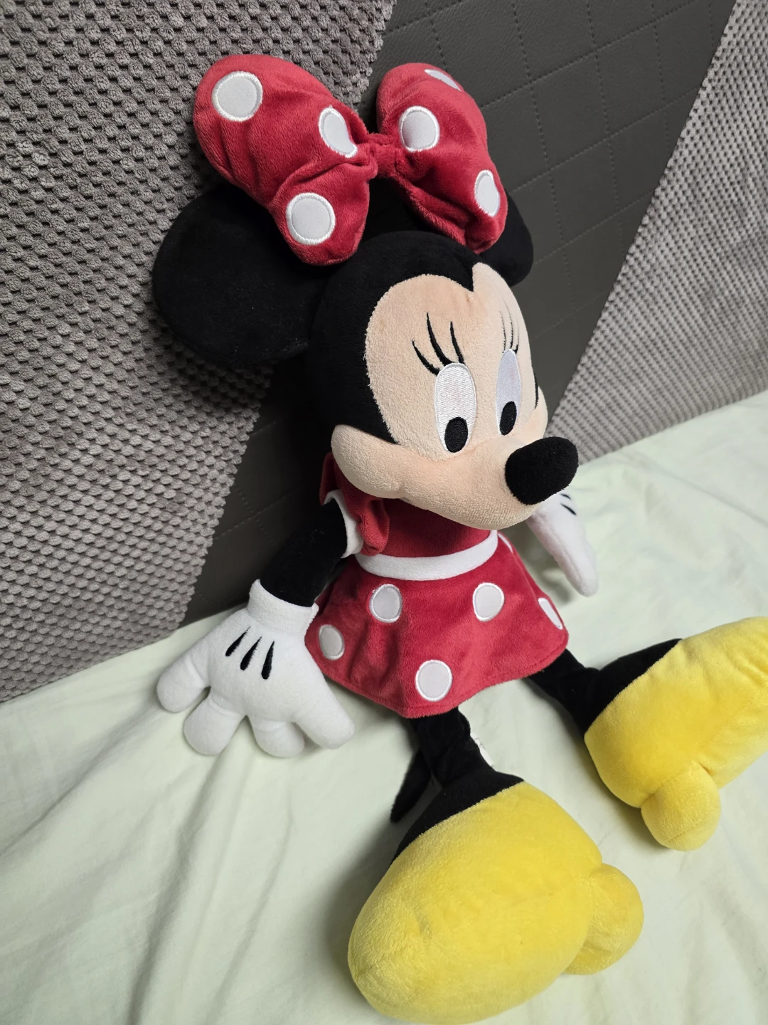 Disney Parks Minnie Mouse Plush Doll