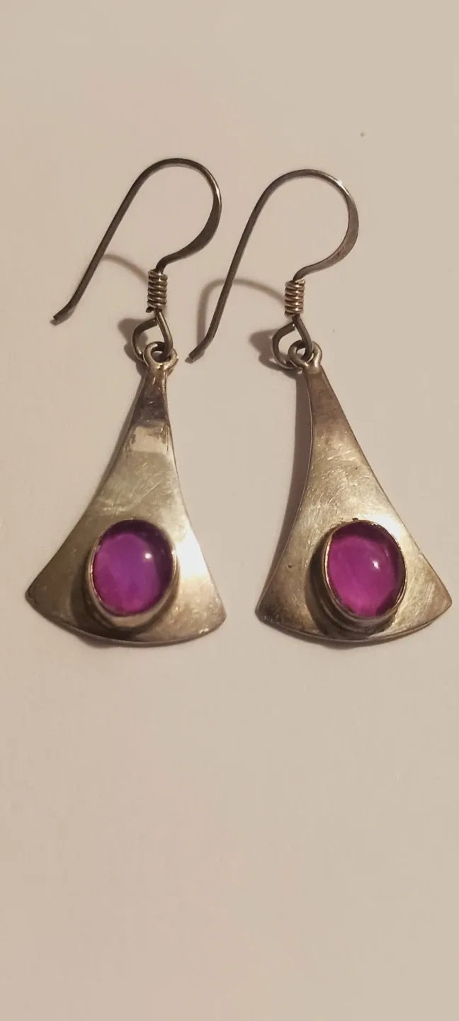 Beautiful Sterling Silver 925 Purple Stone Earrings image indicator(2)