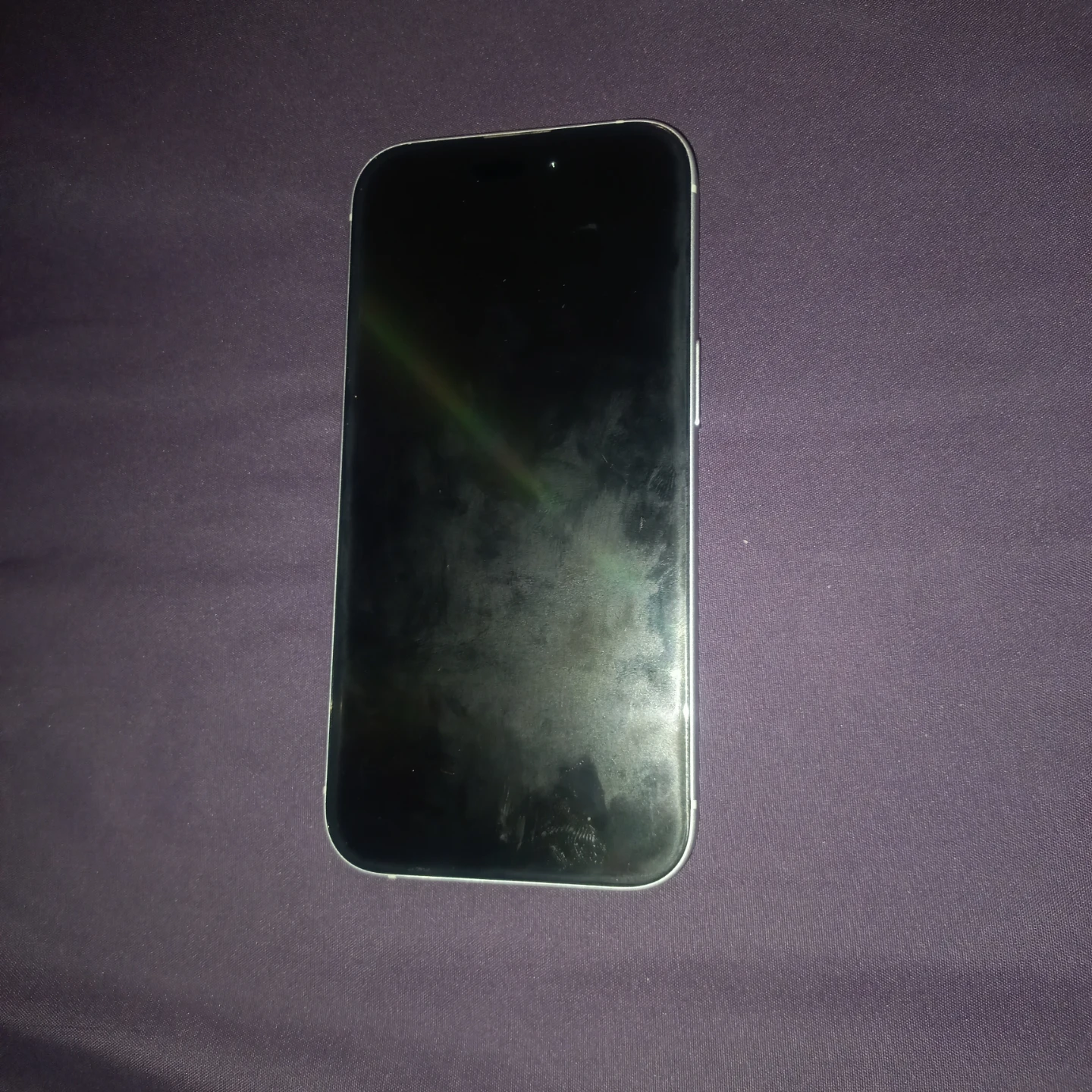 Apple iPhone 15 - Cracked & blacklisted - photo 2