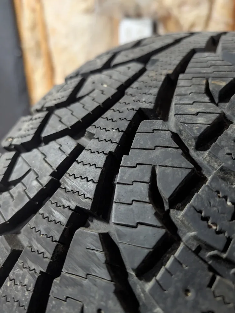 (4)-235/75R16 Winter Tires On Rims Off 2010 Chevrolet Colorado image indicator(2)