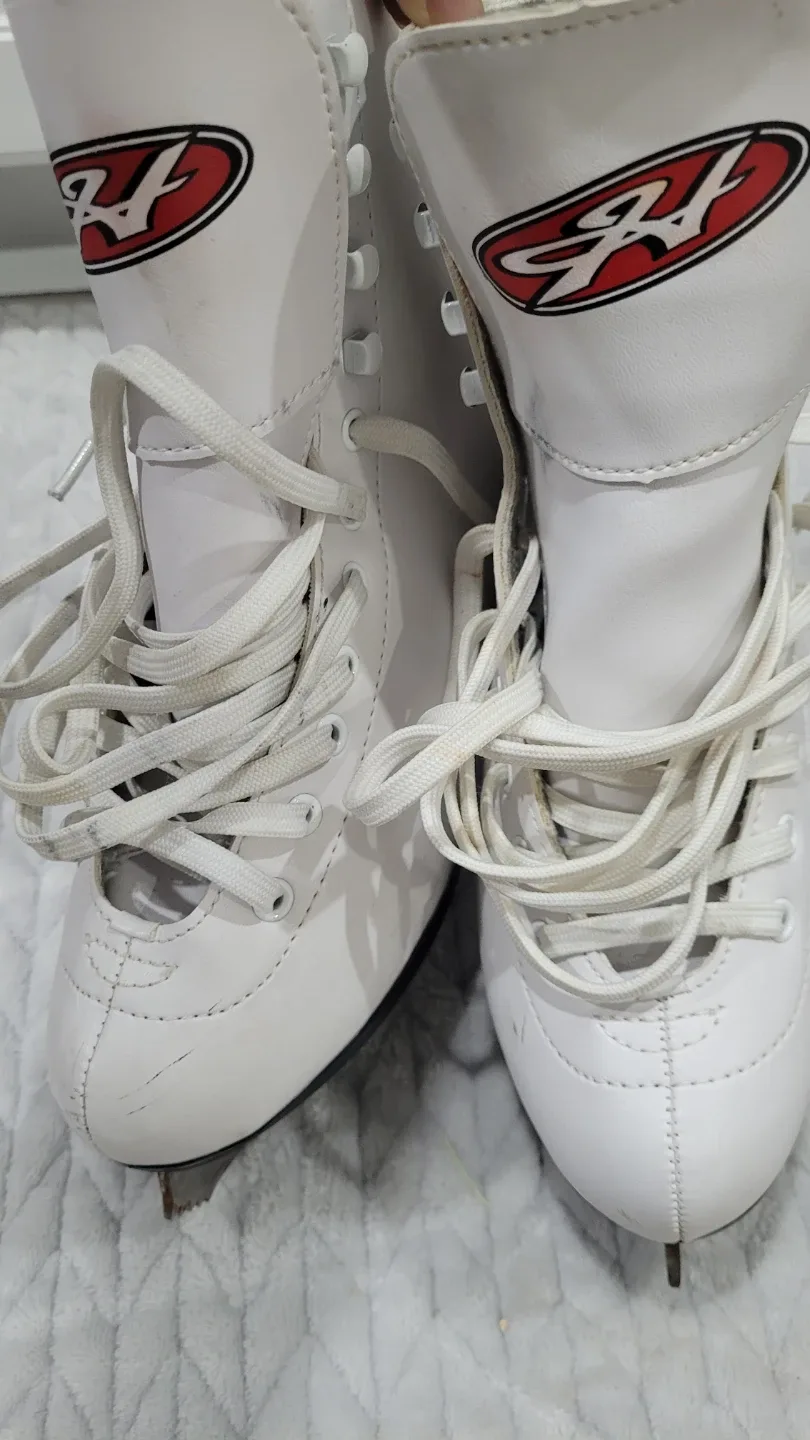 Hespeler Figure Skates - US J4 image indicator(4)