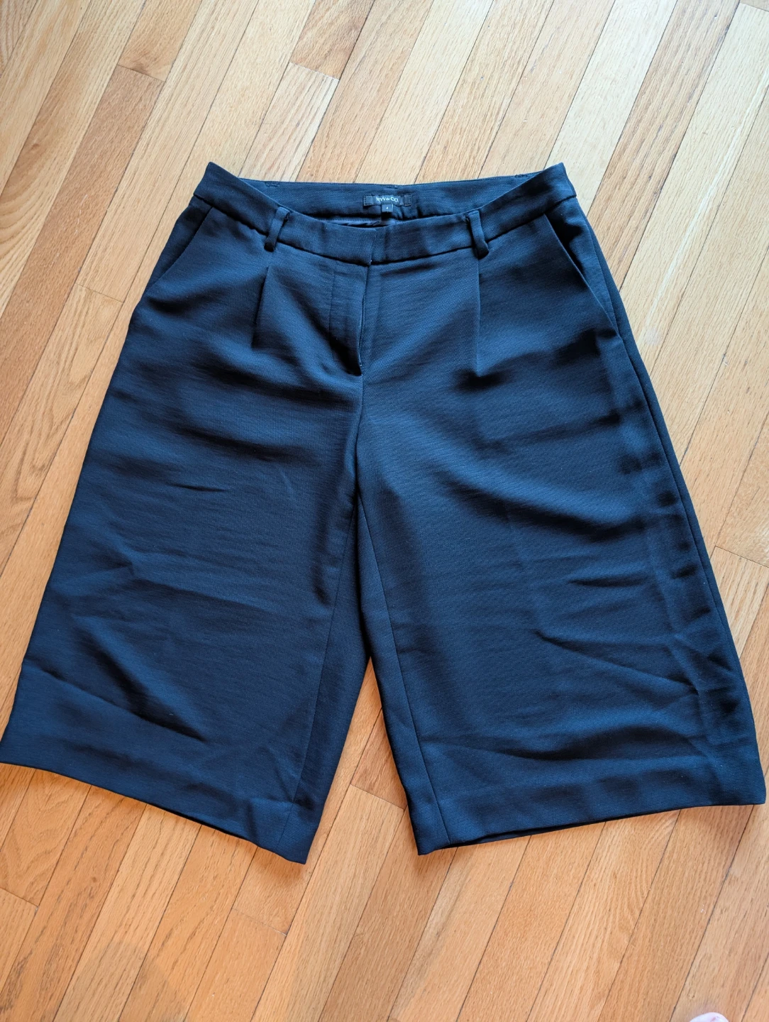 RW&CO. Culottes - Size 4