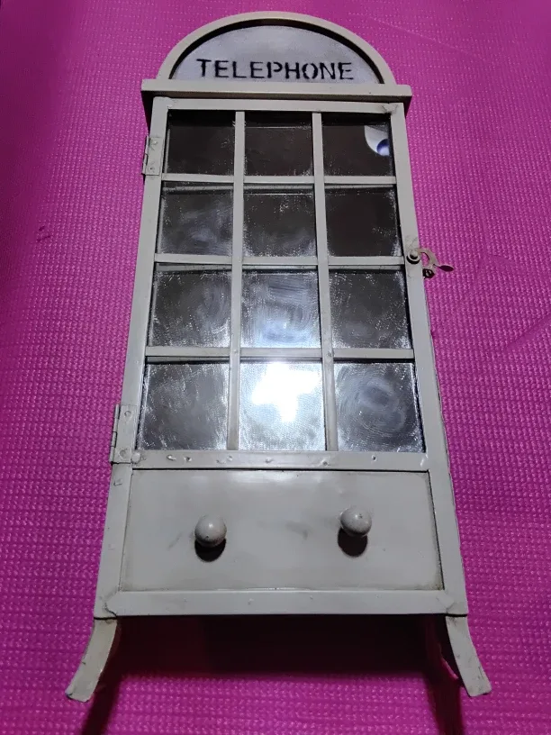Vintage Style Telephone Booth  ☎️ image indicator(2)