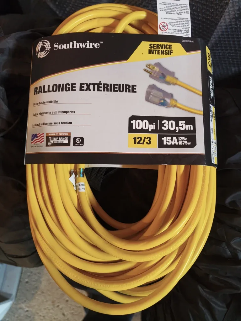 Southwire 100ft Outdoor Extension Cord