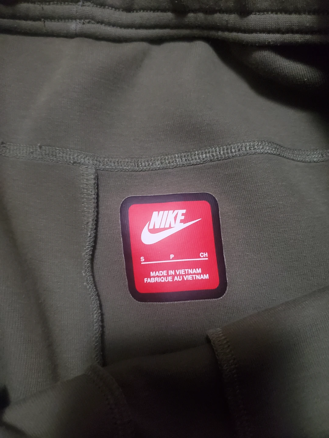 Nike Tech Fleece Shorts - Size Small - photo 5