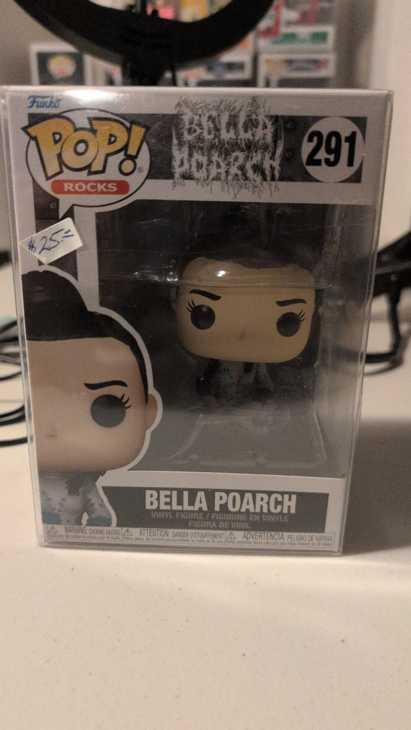 Funko Pop! Rocks: Bella Poarch #291