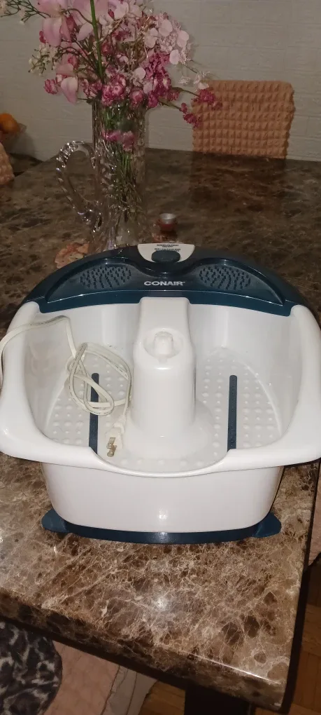 Conair Foot Spa$18