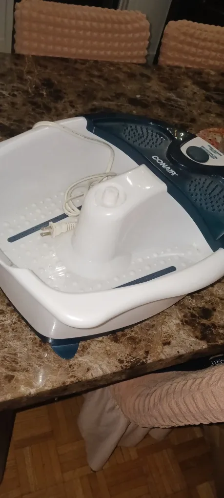 Conair Foot Spa$18 image indicator(2)
