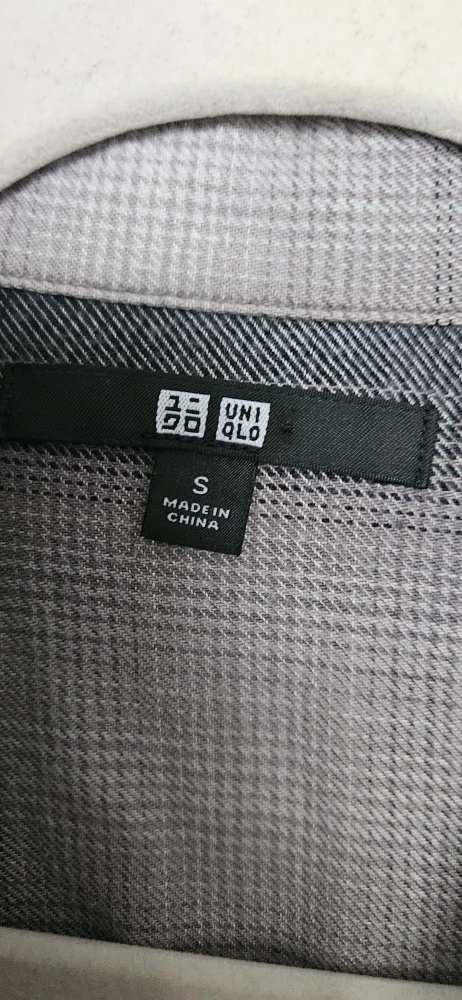 Uniqlo Plaid Shirt Dress - Size Small, perfect for winter - photo 2
