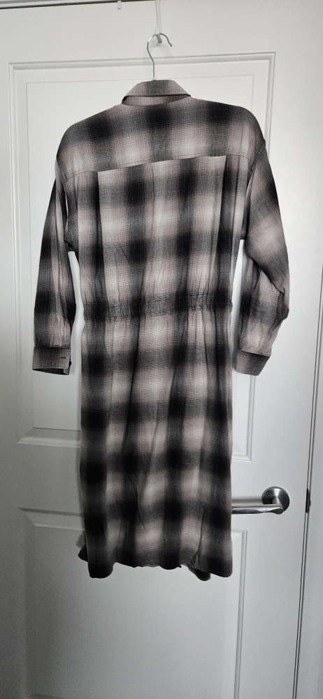 Uniqlo Plaid Shirt Dress - Size Small, perfect for winter - photo 4