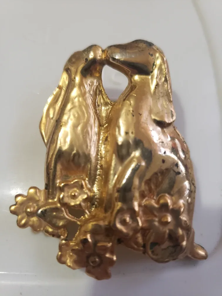 Vintage Gold Tone Kissing Dogs Brooch