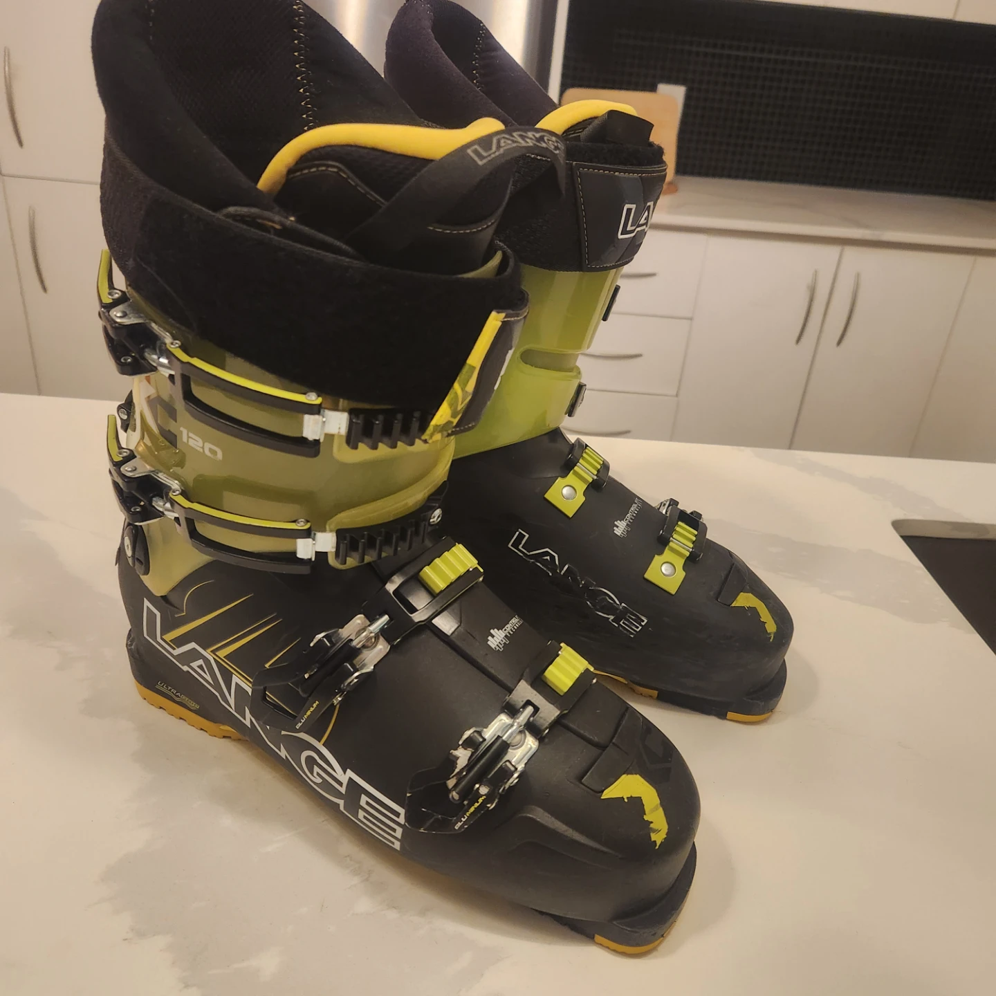Lange XT3 120 Ski Boots, Size 290