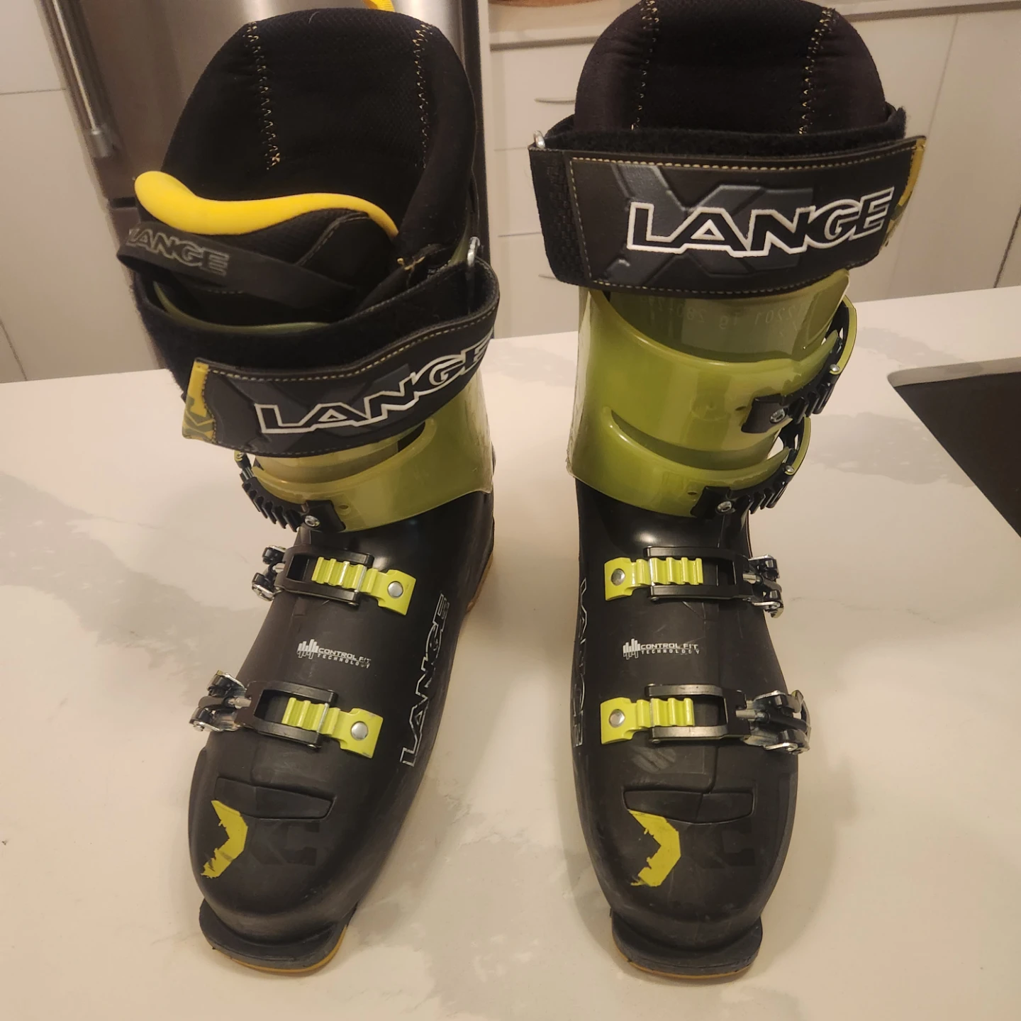 Lange XT3 120 Ski Boots, Size 290 - photo 4